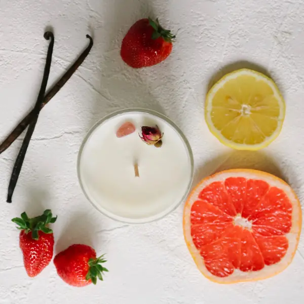 Auratae Paloma Soy Blend Scented Candle 1