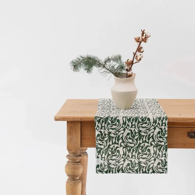 Evergreen Damask Linen Table Runner – Light Base 1