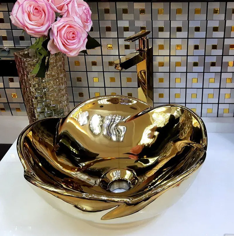 Floral-Shape Metallic Gold Ceramic Sink – Artistic Flower-Inspired Bathroom Basin 1