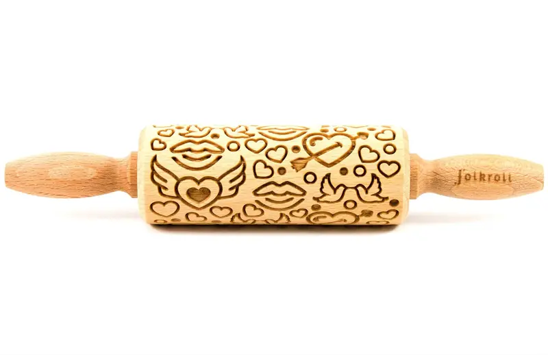 Folkroll Valentine’S Day Rolling Pin – 23Cm Wooden Heart Motif 1