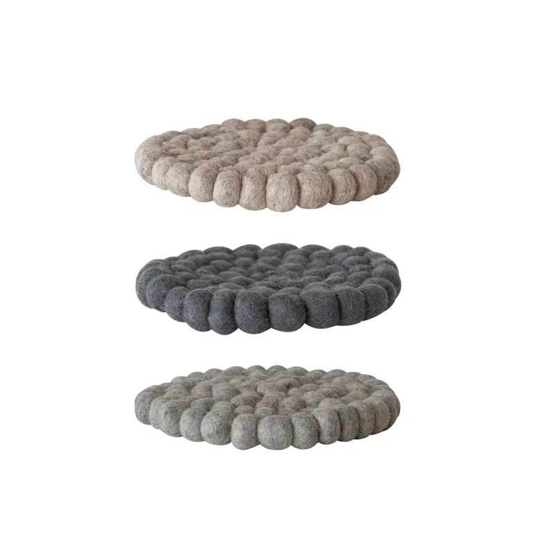 Handmade Wool Felt Ball Heat-Resistant Trivets 1
