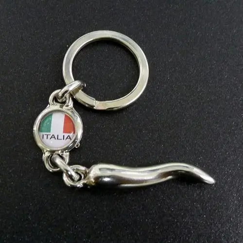 Italian Cornicello Metal Horn Charm Keychain – Traditional Evil Eye Protection 1