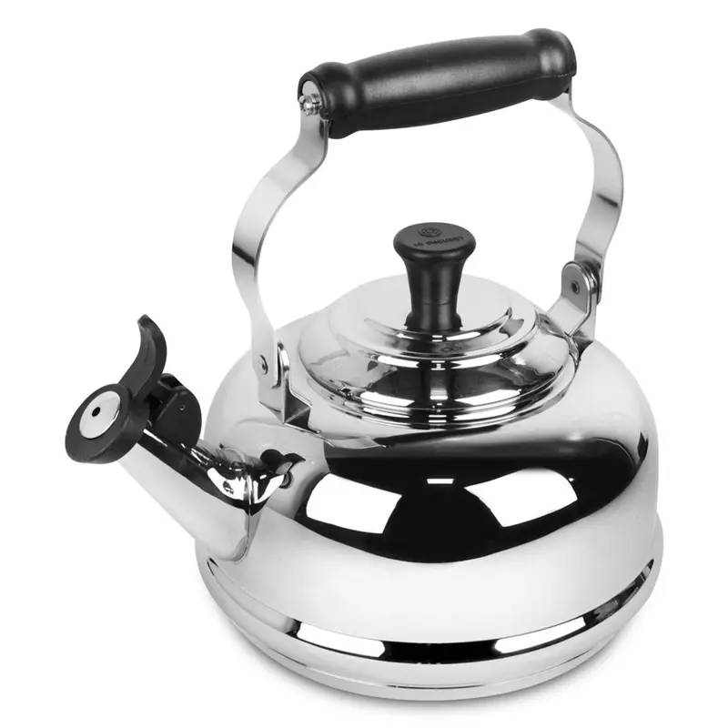 Le Creuset 1.6L Stainless Steel Whistling Kettle – Classic Design 1