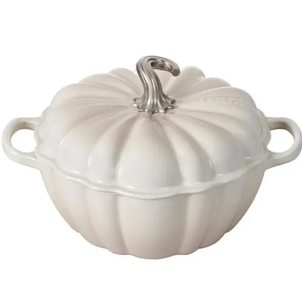 Le Creuset 3.7L Pumpkin Cocotte In Meringue Finish (24 Cm) 1