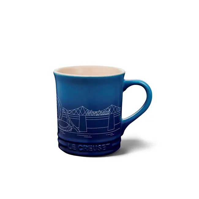 Le Creuset Canadian Destination Mug – Blueberry/Montreal Design (400 Ml) 1