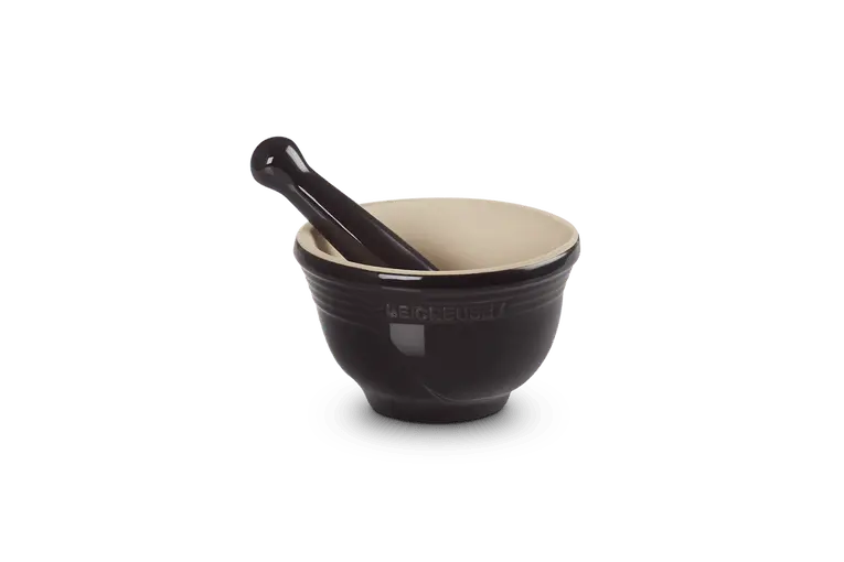 Le Creuset Ebony Mortar – 11.5 Cm, 0.3 L, Matte Black Stoneware 1