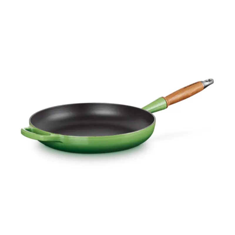 Le Creuset Enameled Cast Iron Skillet – Bamboo Green, 28 Cm (2.6L) 1