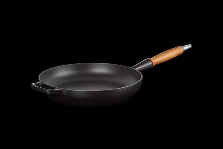 Le Creuset Enameled Cast Iron Skillet – Matte Black, 28 Cm (2.6L) 1