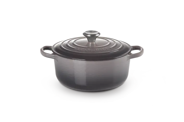Le Creuset Signature Round Dutch Oven In Flint, 20 Cm (2.4 L) 1