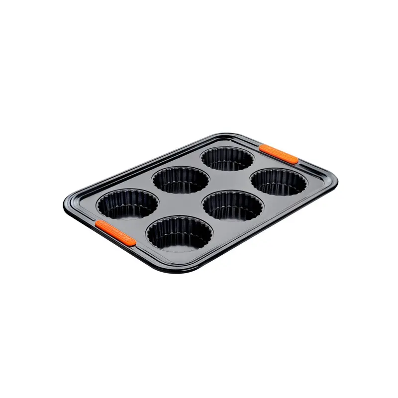 Le Creuset Tartlet Pan – 39 X 27 Cm, Matte Black Cast Iron 1