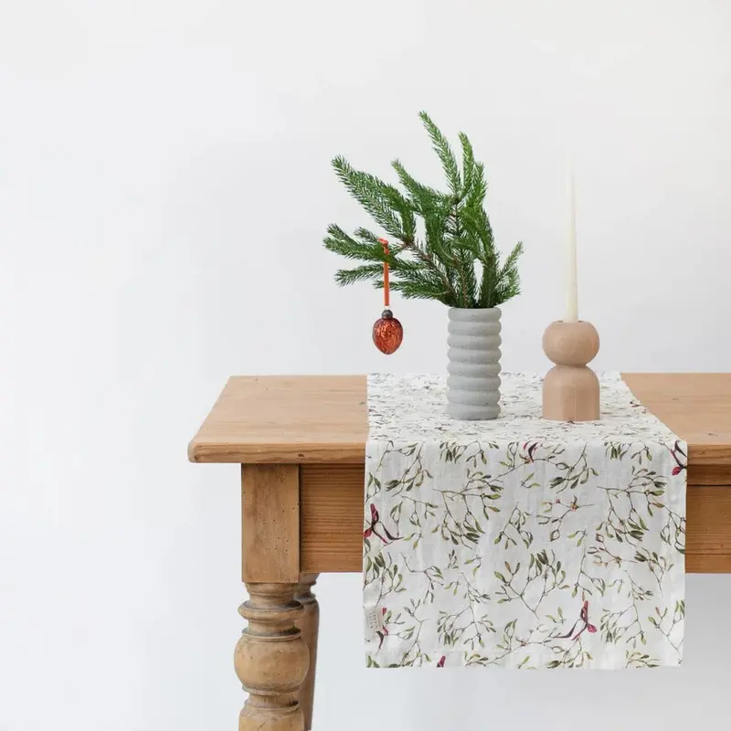 Mistletoe-Print Linen Table Runner – Light Fabric 1
