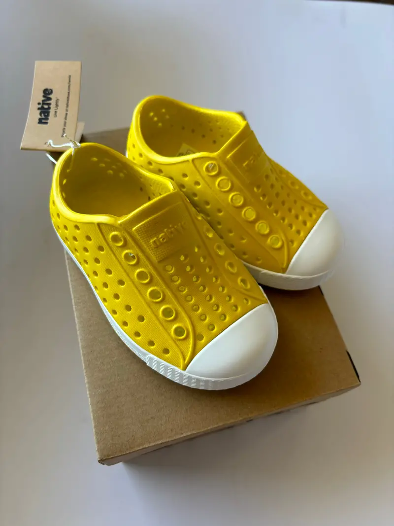 Native Jefferson Slip-On Sneakers – Crayon Yellow Upper With Shell White Sole 1