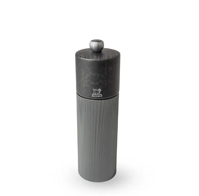 Peugeot Line Carbon-Finish Manual Pepper Mill – 18 Cm 1