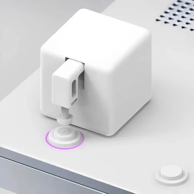 Robotic Smart Light Switch Adapter – Fingerbot Plus 1