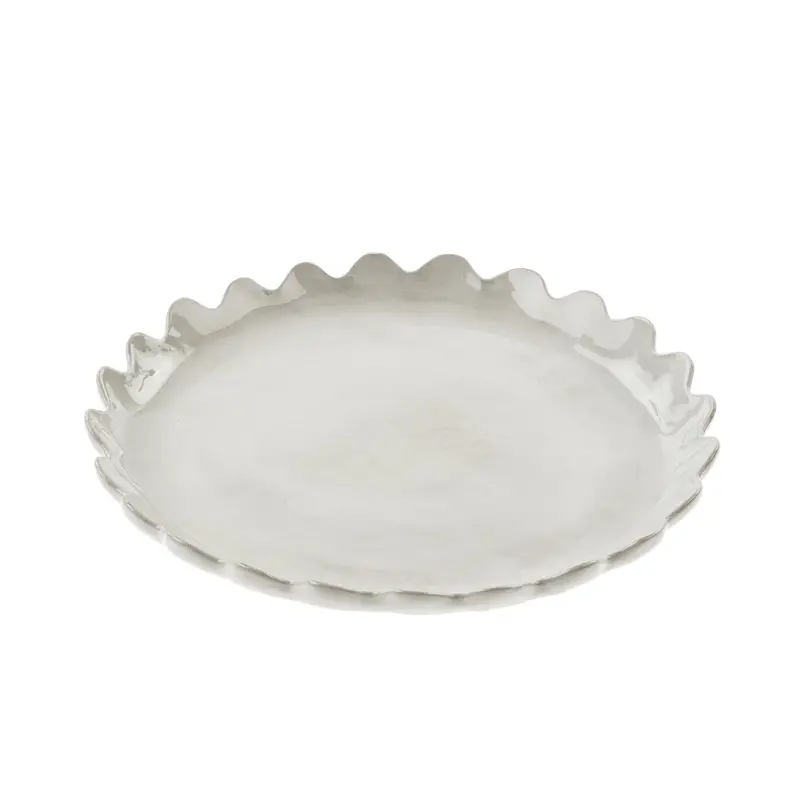 Scalloped Rim Ceramic Dinner Plate – Elegant Tableware 1