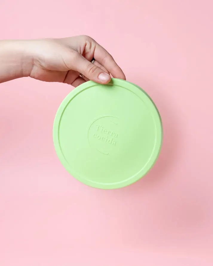 Tierra Cocida Reusable Silicone Lid – Medium Green 1